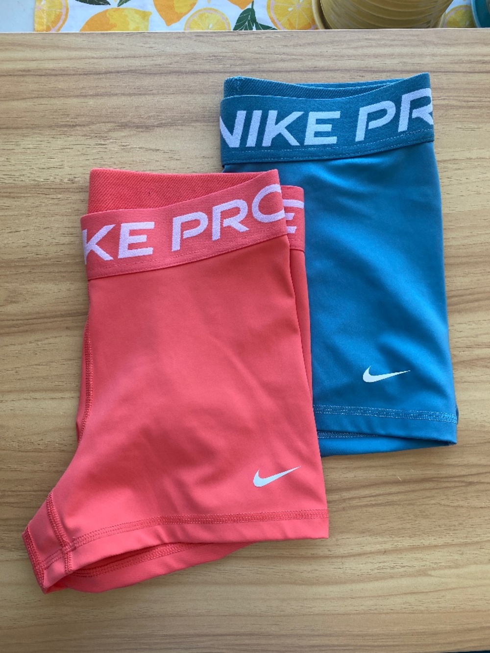 Nike Pro 3” Women’s Shorts Size M Slate Blue & Coral